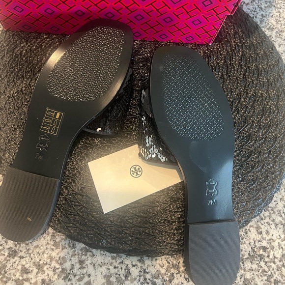 Tory Burch sandals size 7 - Picture 2 of 5